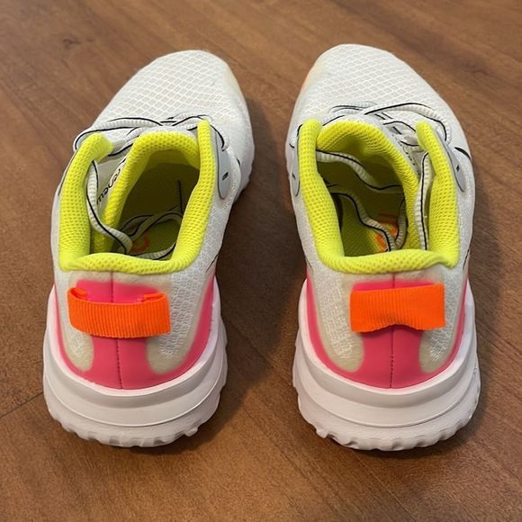 Nike renew sneakers. White with neon colors, size 7. Good condition - Picture 3 of 6